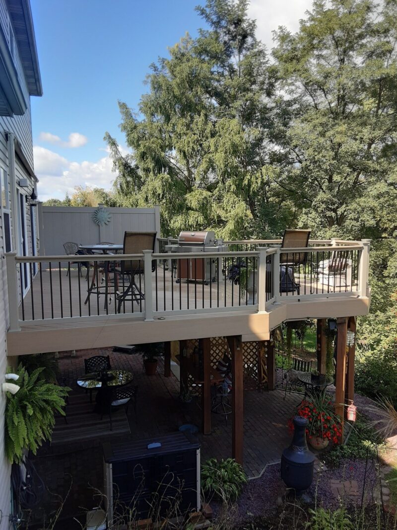 Because of our skills and experience, Atlantic Outdoors is an affordable and reliable choice for your deck ideas and images!